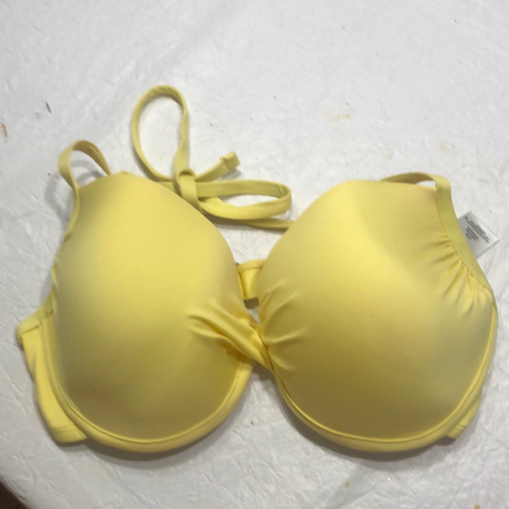 Bikini Top. Pretty Color.